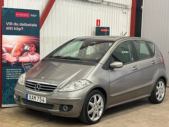 Mercedes-Benz A200