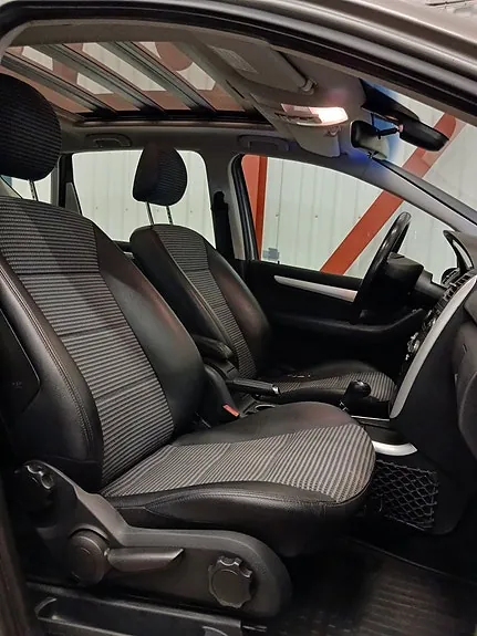Mercedes-Benz A200 2006 photo 4
