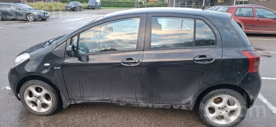 Toyota Yaris 2007 photo 4