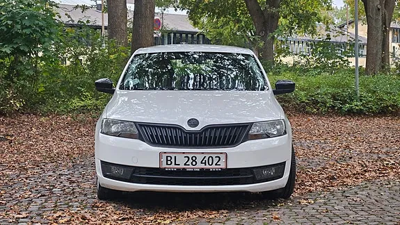 Skoda Rapid 2015 photo 3