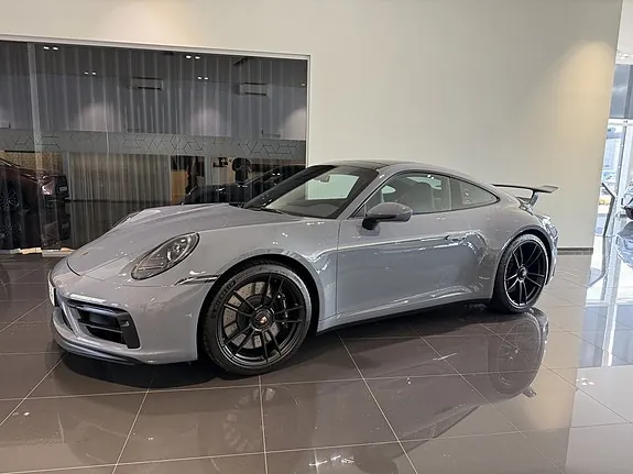 Porsche 911 Carrera Gts