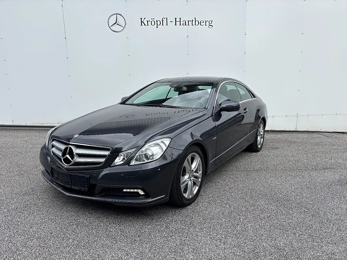 Mercedes-Benz E-Class 2009 photo 2