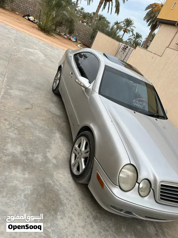 Mercedes-Benz Clk 320 2002 photo 2