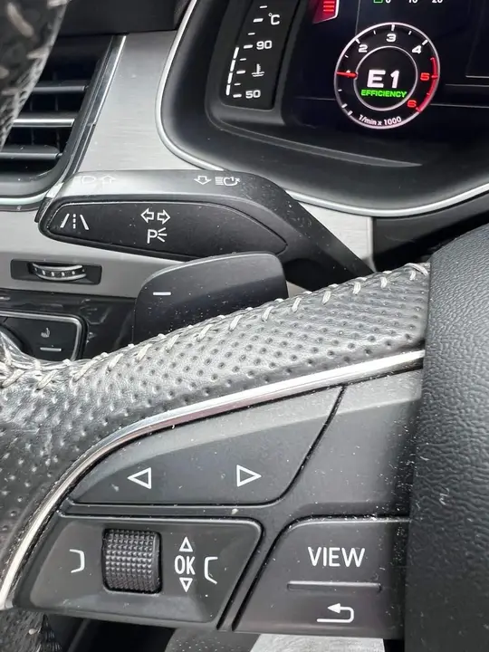 Audi Q7 2016 photo 4