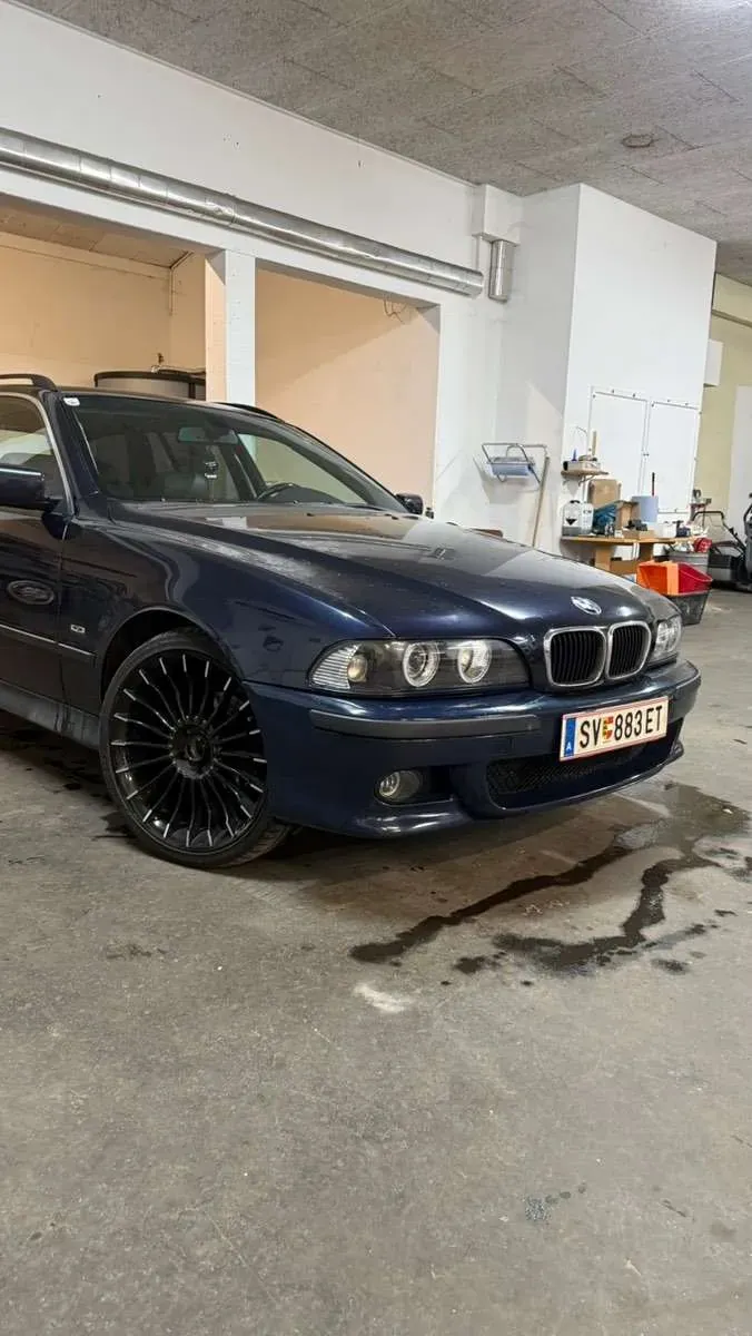 BMW 5 Series 2000 photo 2