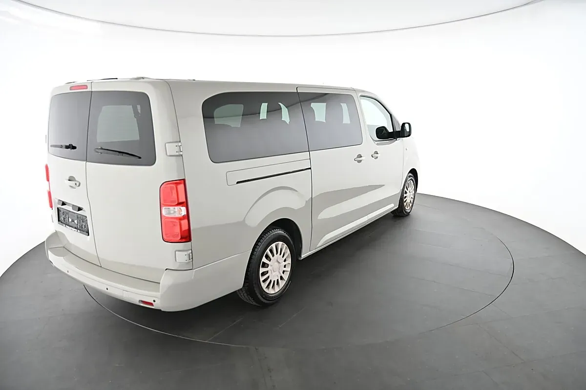 Toyota Proace 2019 photo 2