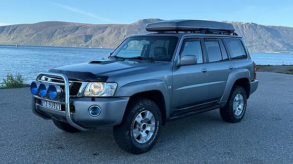 Nissan Patrol 2005 photo 2