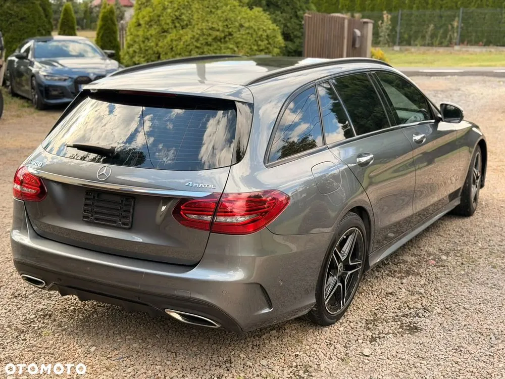 Mercedes-Benz C-Class 2019 photo 4