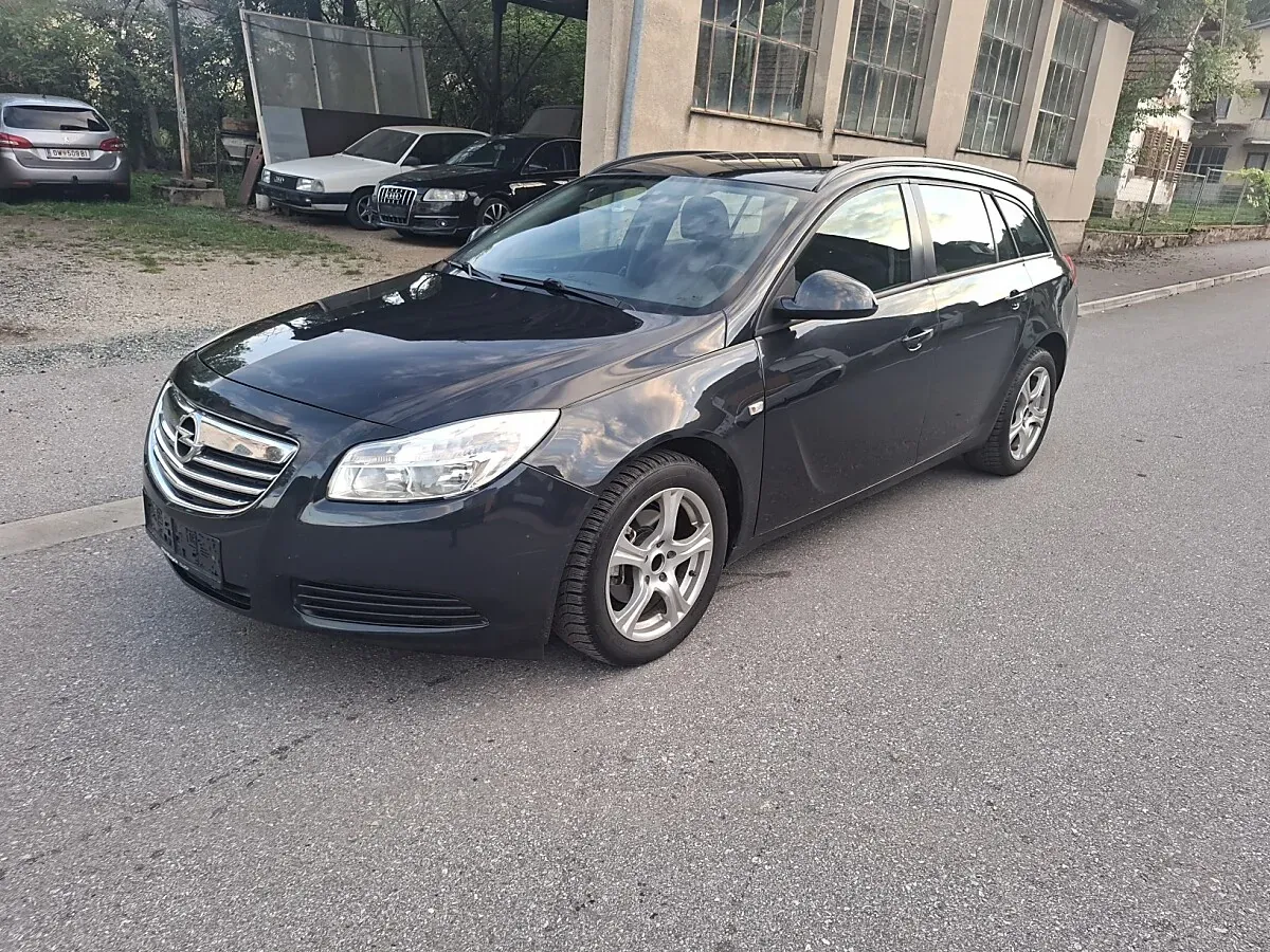 Opel Insignia 2012 photo 2