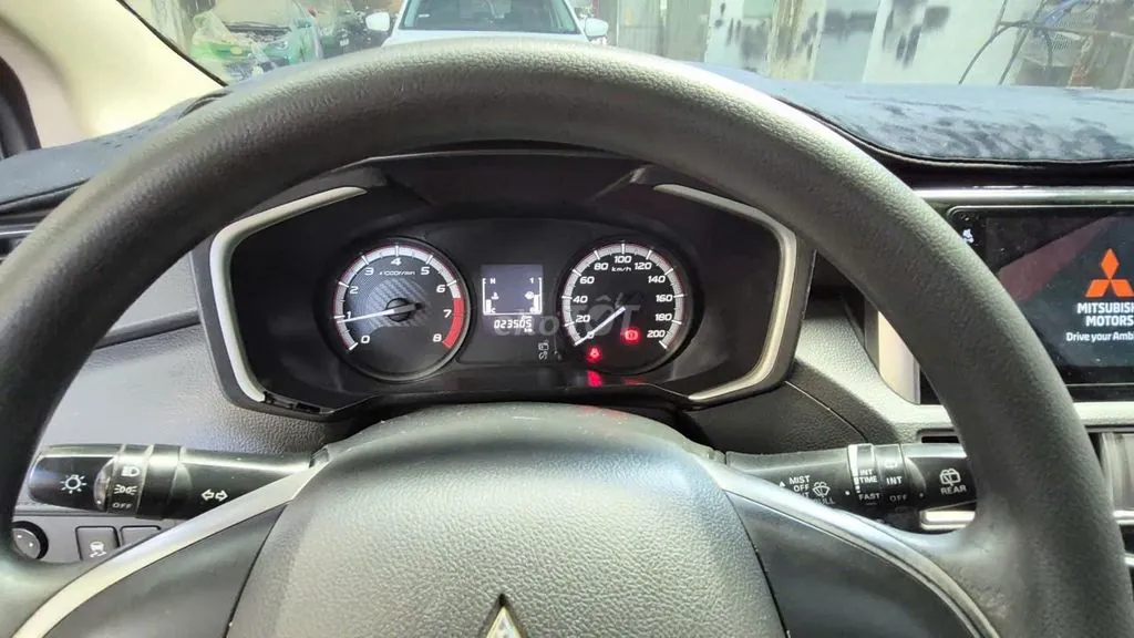Mitsubishi Xpander 2023 photo 3