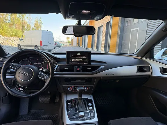 Audi A7 2013 photo 3
