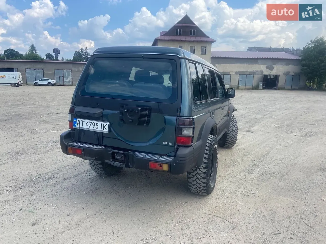 Mitsubishi Pajero 1997 photo 4