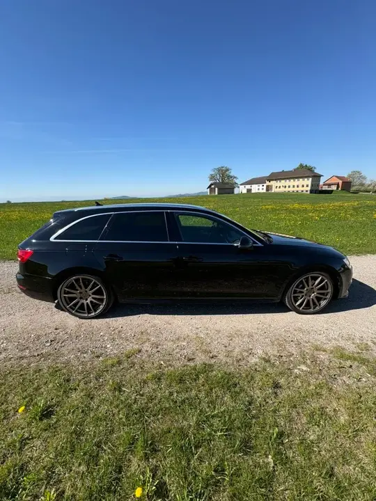 Audi A4 2016 photo 2