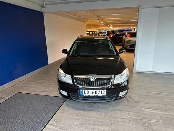 Skoda Octavia 2012 photo 4