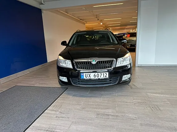 Skoda Octavia 2012 photo 3