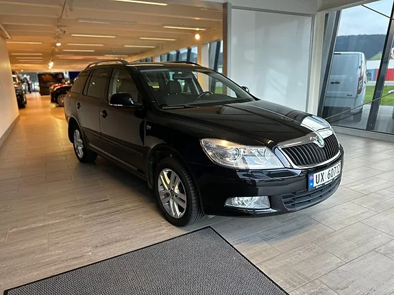 Skoda Octavia 2012 photo 5