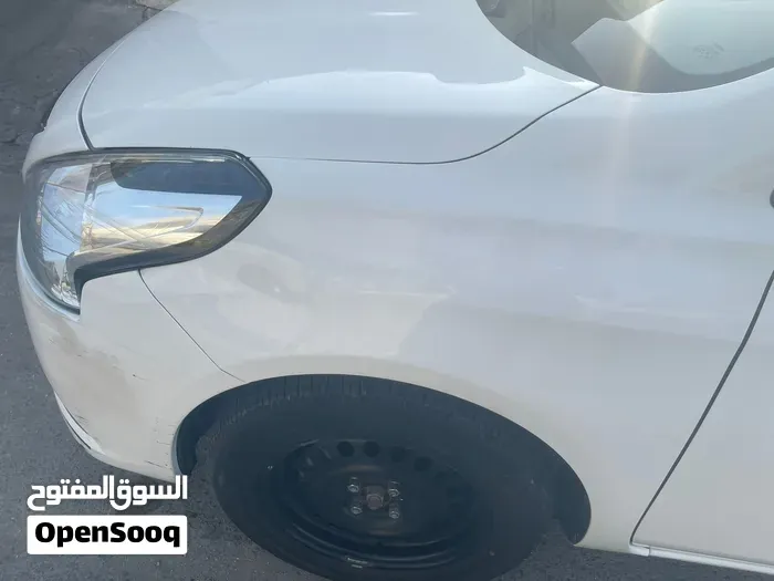 Nissan Sunny 2025 photo 4