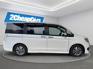 Honda Step Wagon 2015 photo 5