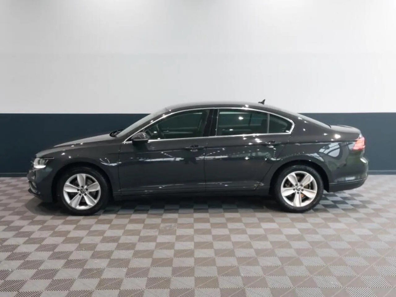 Volkswagen Passat 2021 photo 4