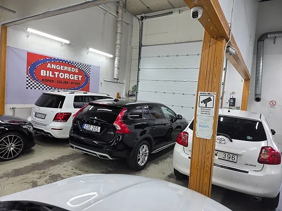 Volvo V60 Cross Country 2018 photo 5