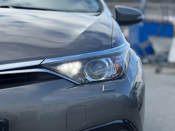 Toyota Auris 2016 photo 4
