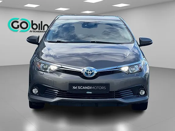 Toyota Auris 2016 photo 3