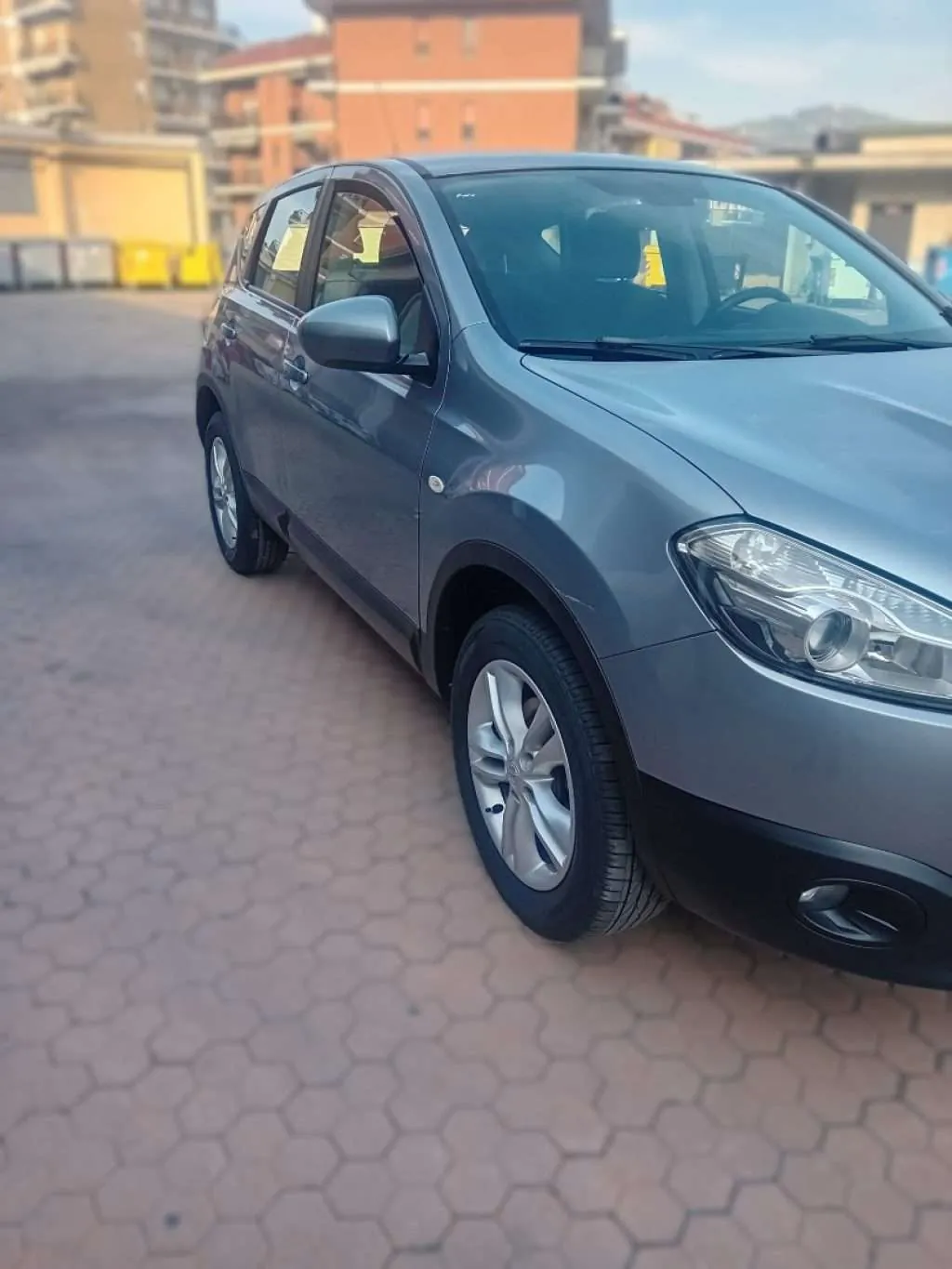 Nissan Qashqai 2012 photo 3