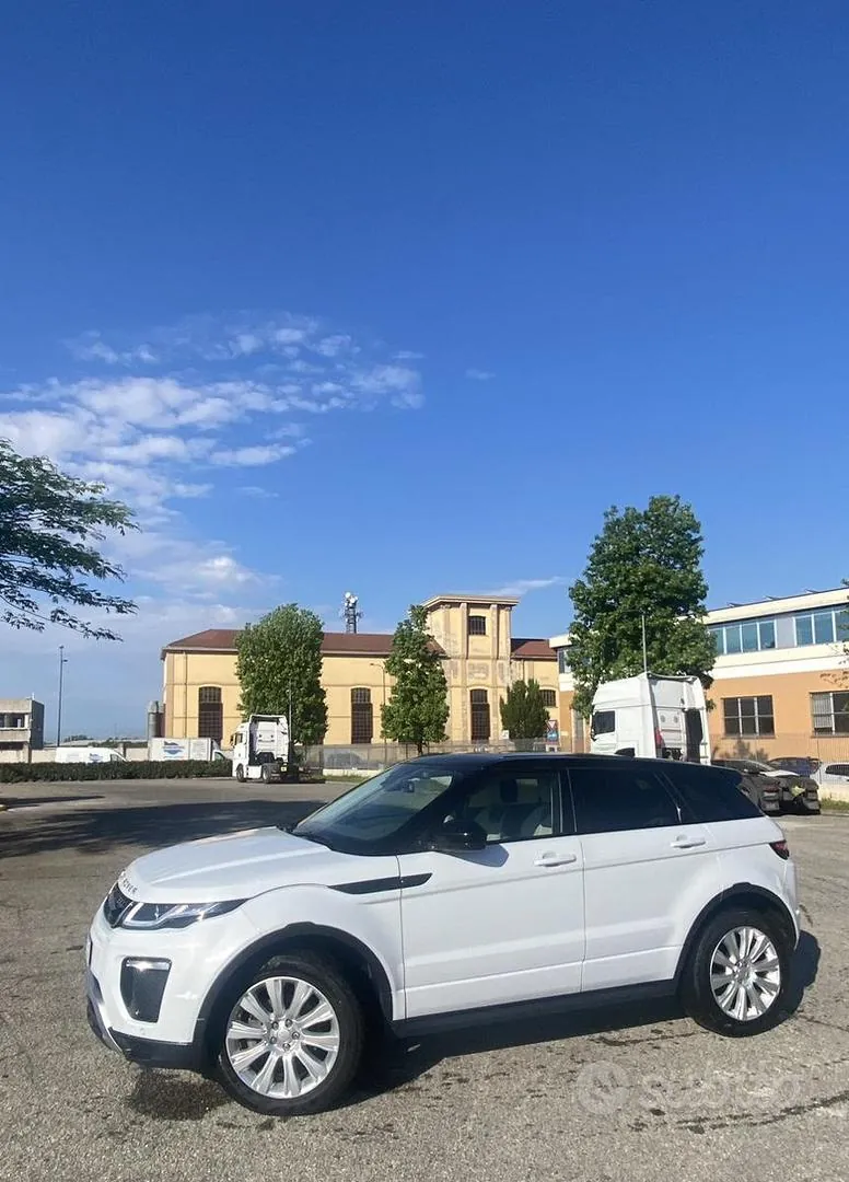 Land Rover Range Rover Evoque 2016 photo 4
