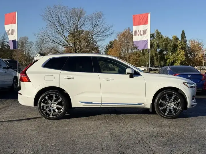 Volvo Xc60 2019 photo 2