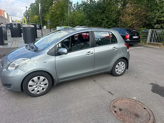 Toyota Yaris 2009 photo 4