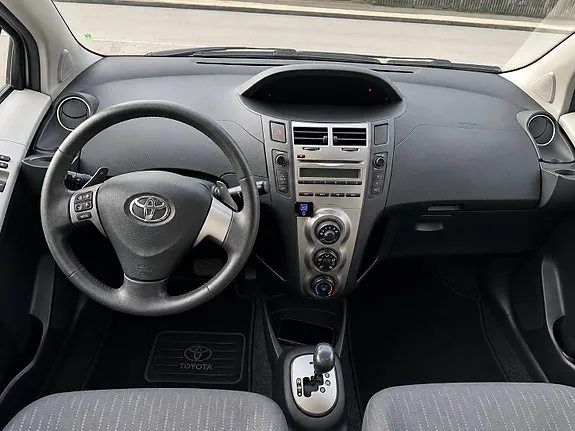 Toyota Yaris 2009 photo 5