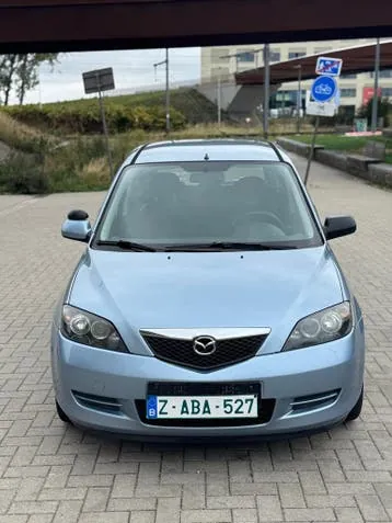 Mazda 2 2006 photo 2