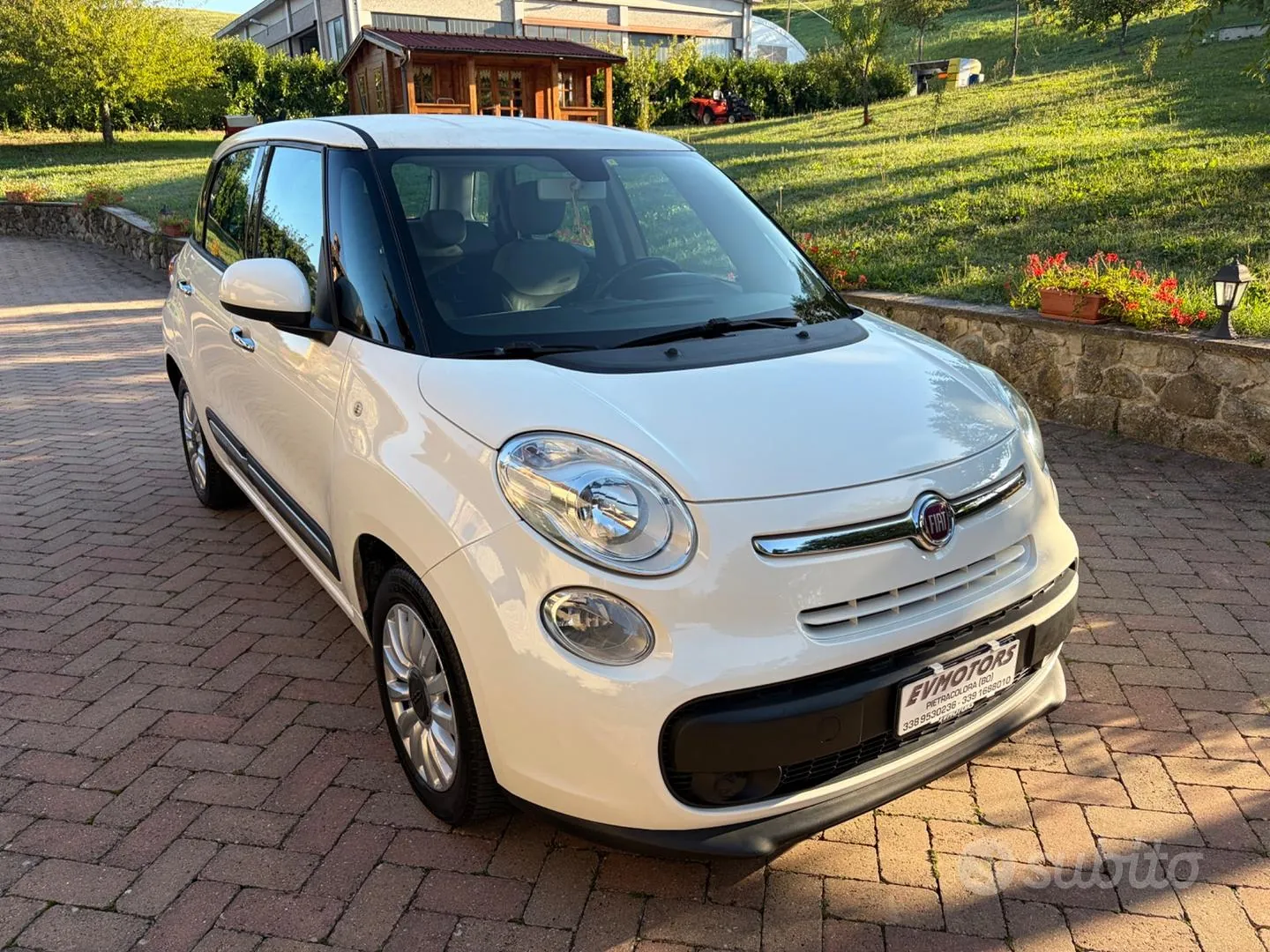 Fiat 500L 2015 photo 2