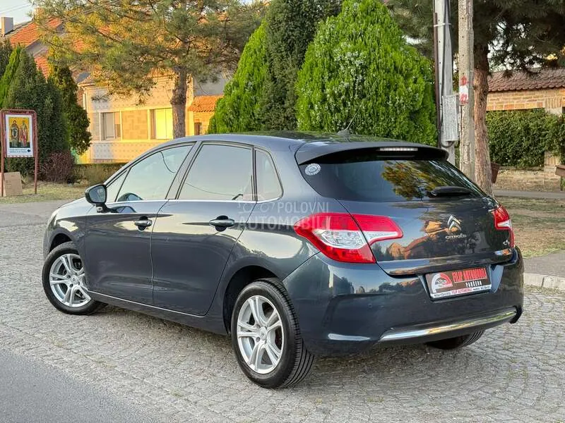 Citroen C4 2011 photo 3