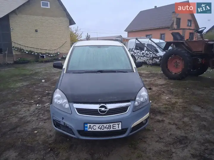 Opel Zafira 2007 photo 2