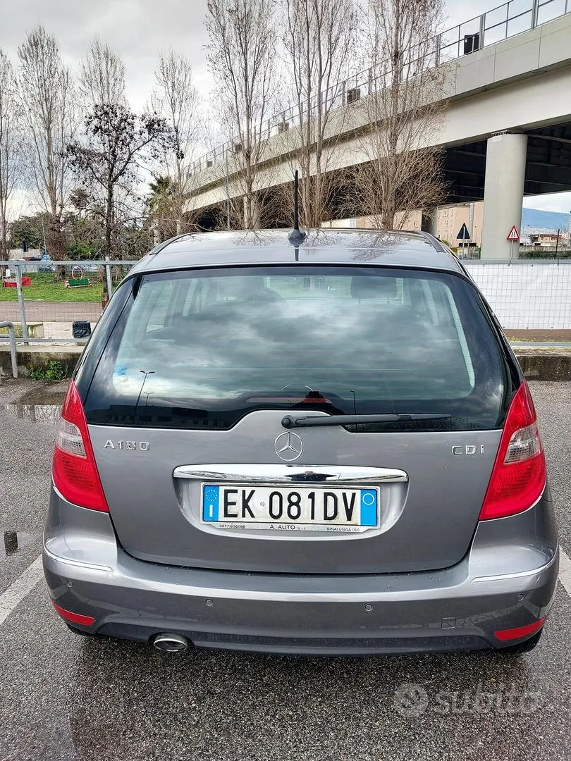 Mercedes-Benz A 180 Cdi 2011 photo 4