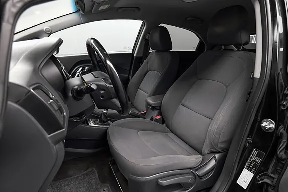 Kia Rio 2015 photo 5