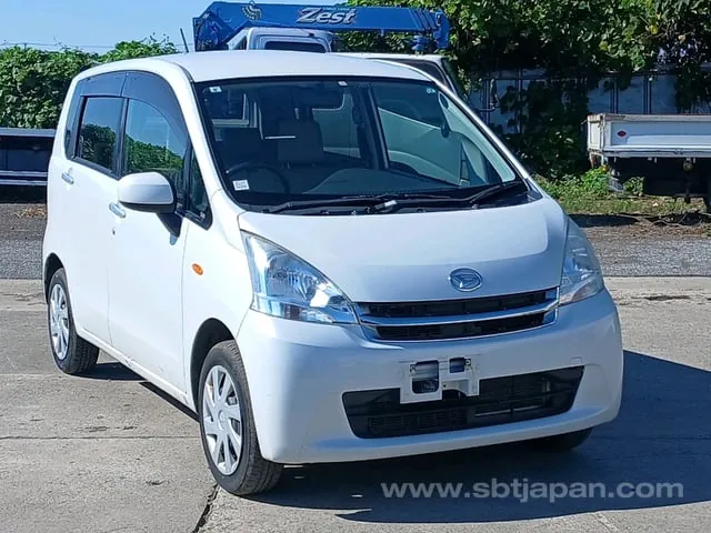Daihatsu Move L