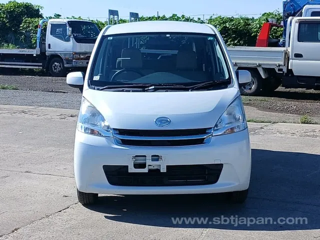 Daihatsu Move L 2011 photo 2