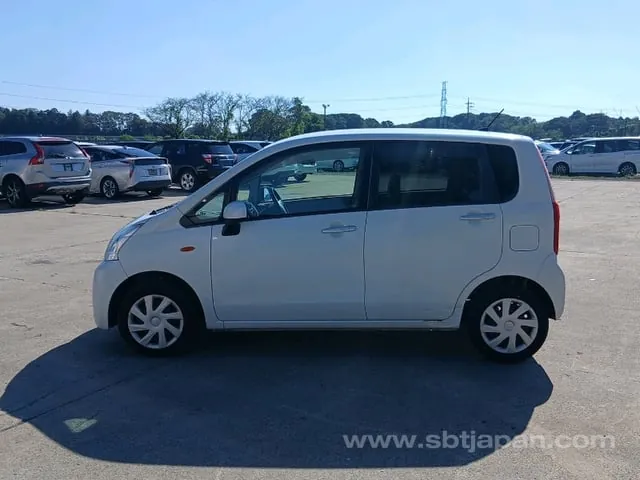 Daihatsu Move L 2011 photo 4
