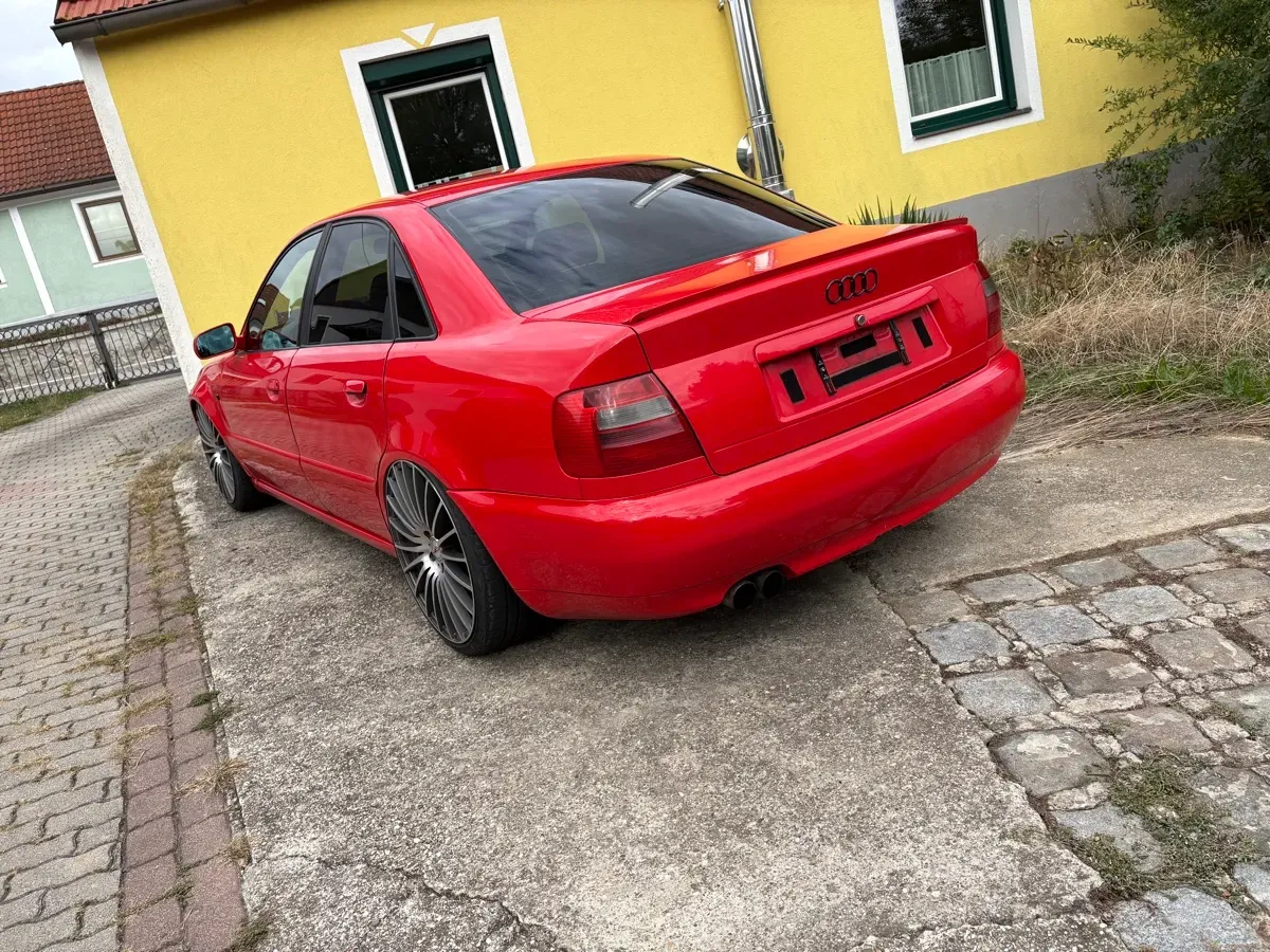 Audi A4 1998 photo 3