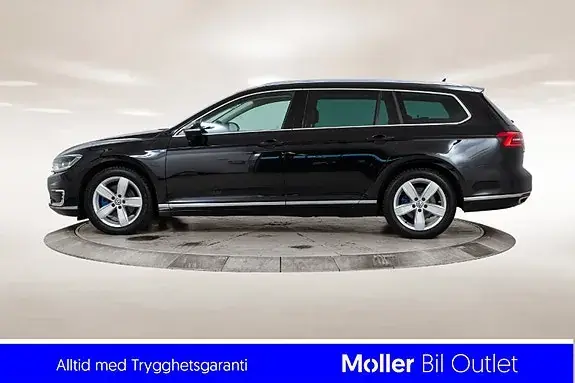Volkswagen Passat 2018 photo 2
