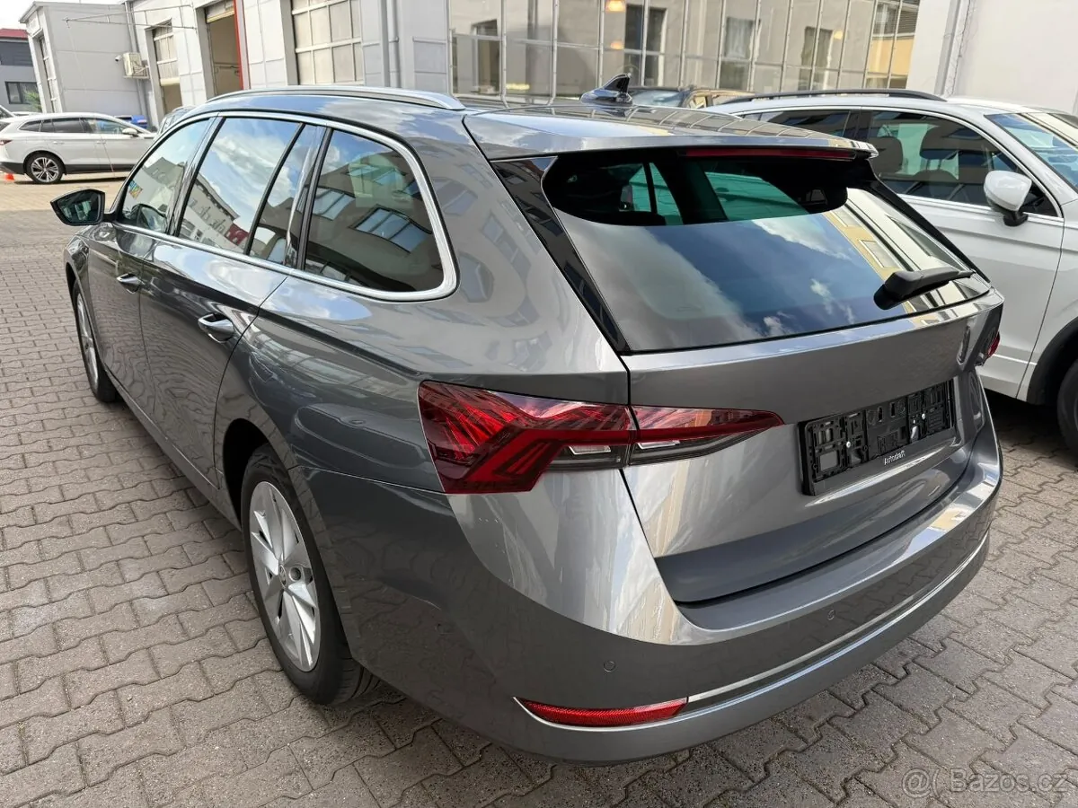 Skoda Octavia 2023 photo 4