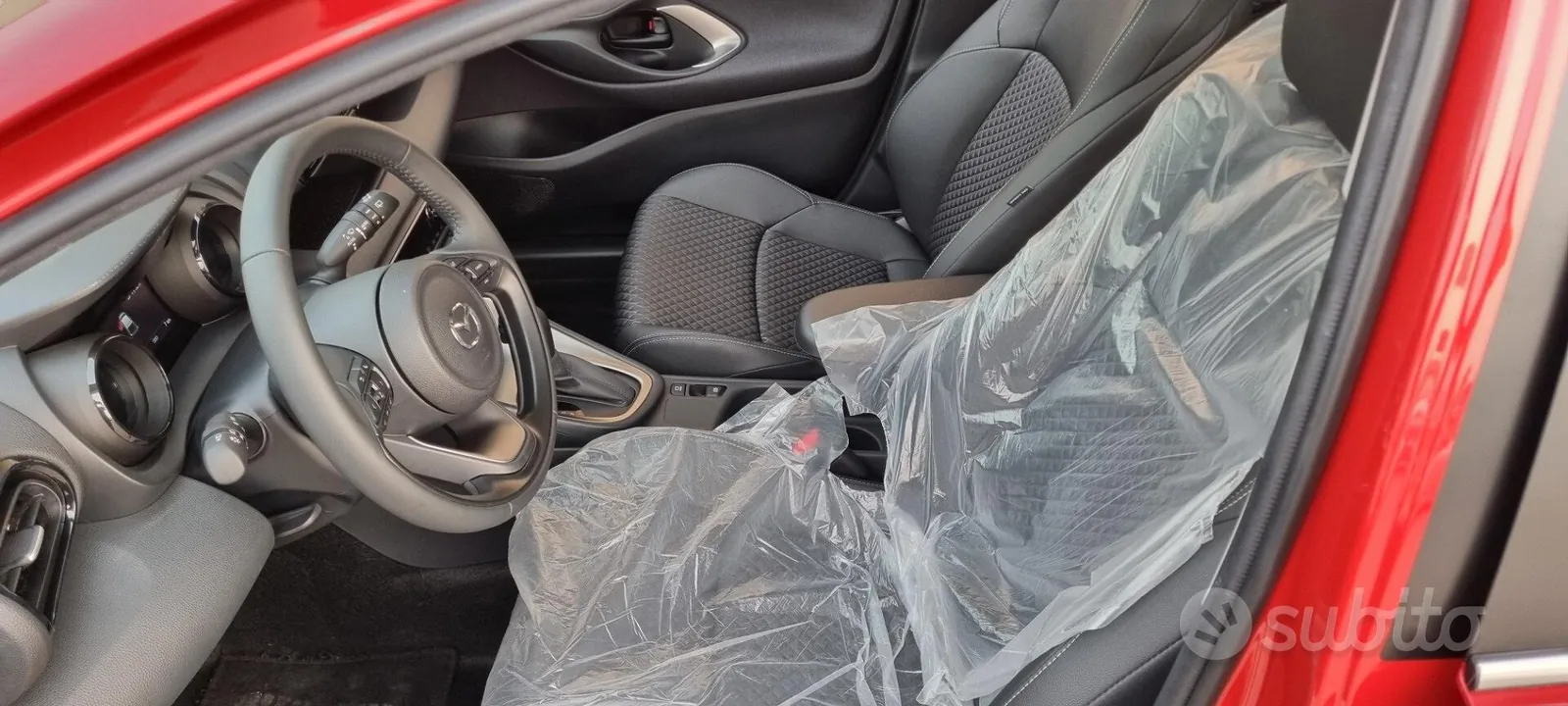 Mazda 2 2023 photo 2