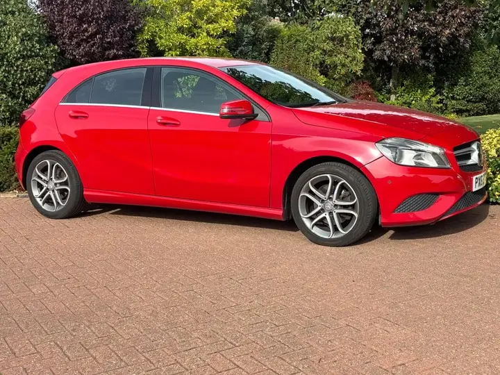 Mercedes-Benz A-Class 2015 photo 3