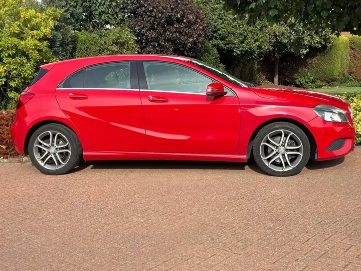 Mercedes-Benz A-Class 2015 photo 4