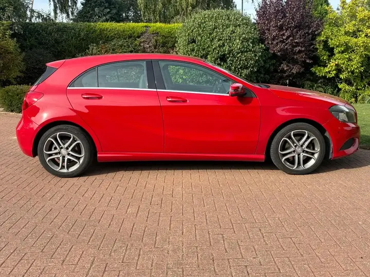 Mercedes-Benz A-Class 2015 photo 5