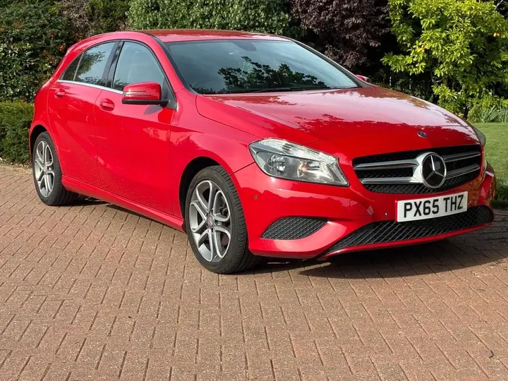 Mercedes-Benz A-Class 2015 photo 2