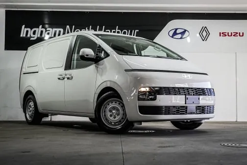 Hyundai Staria Load