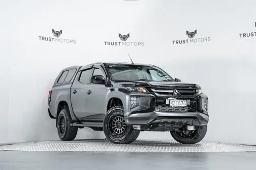 Mitsubishi Triton